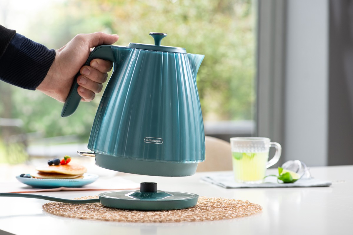 HOT Delonghi Ballerina Kettle And Toaster Delonghi Ballerina